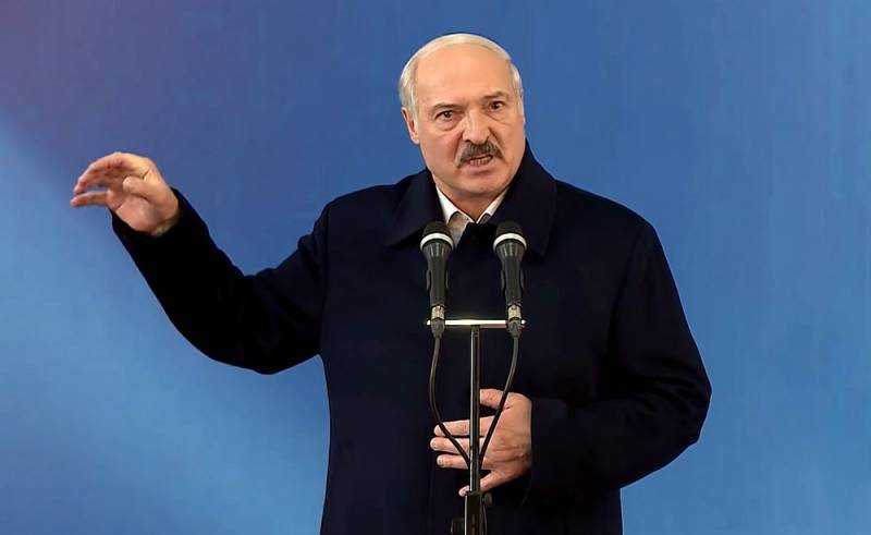 «Готов задействовать армию»: Лукашенко теряет контроль над ситуацией