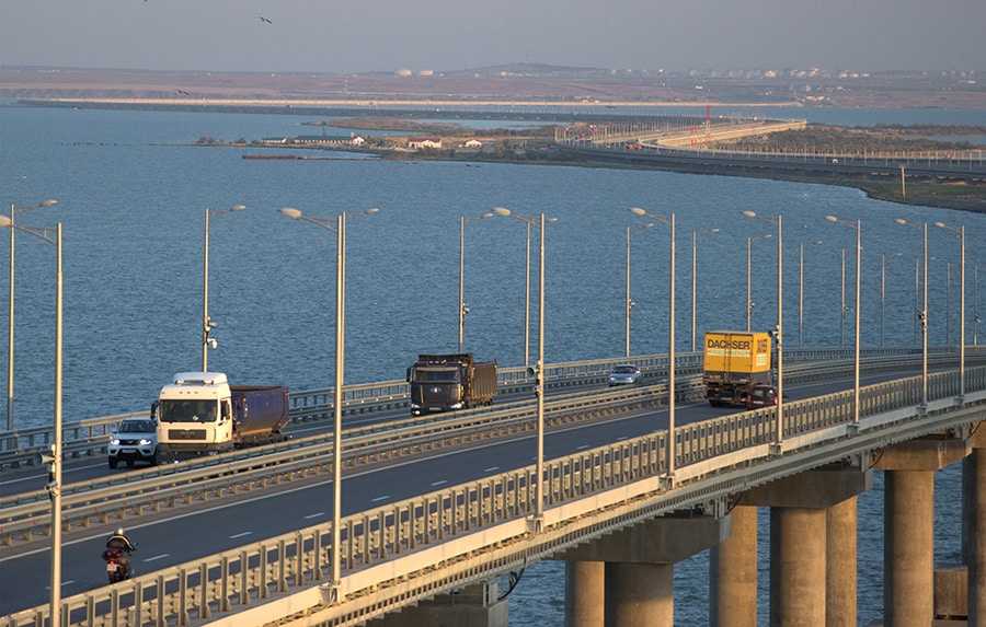 Путин: Крымский мост может простоять века