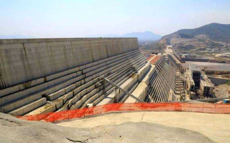 На шаг ближе к войне: Эфиопия отказалась ждать соглашения с Египтом по ГЭС
