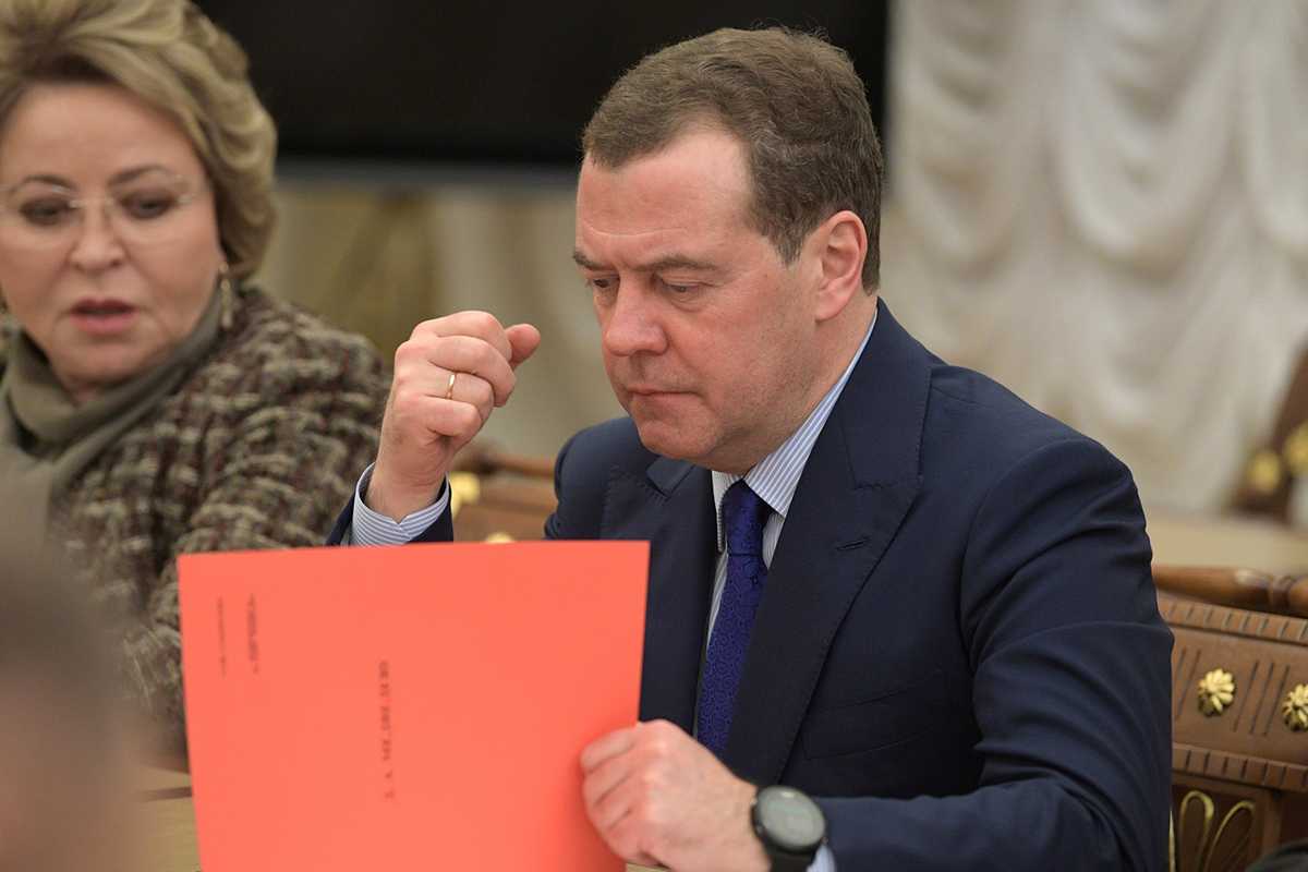 Медведев пожаловался на россиян, до сих пор припоминающих ему пенсионную реформу